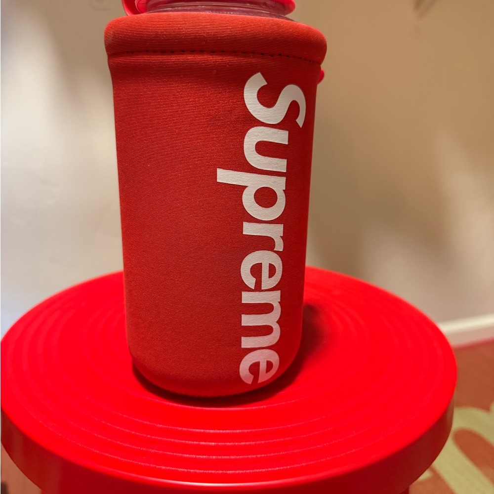 Supreme 32oz Nalgene Bottle